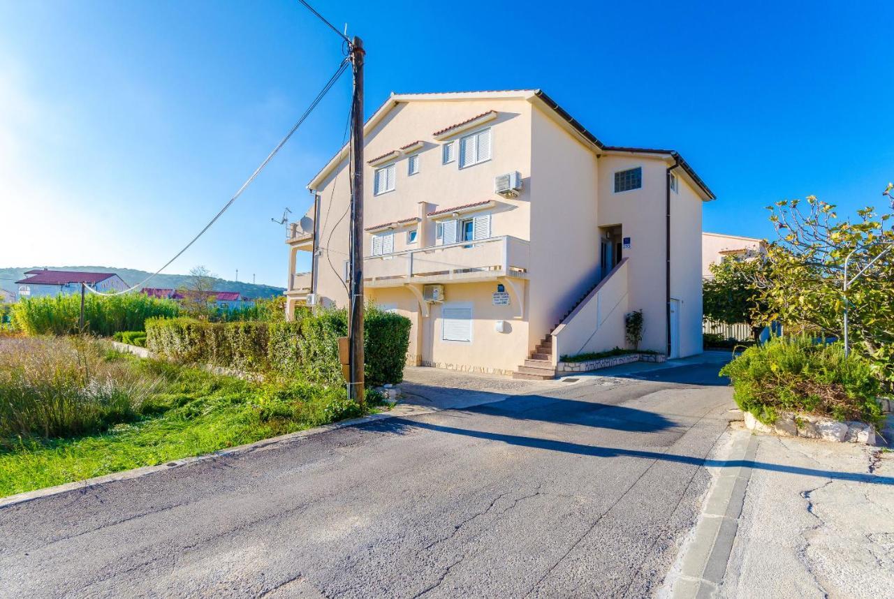 Apartments Marija P Lopar Exterior foto